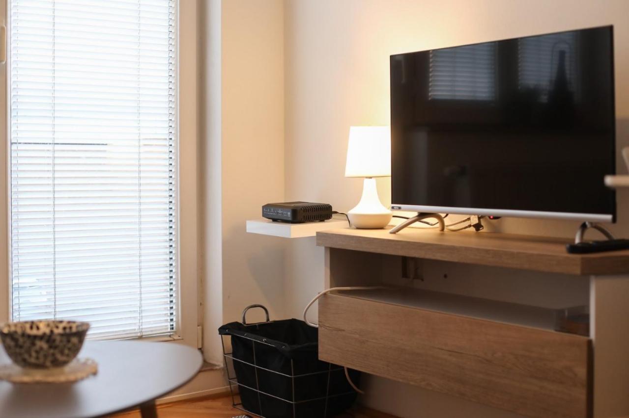 Apartment Igor Lukavica Bagian luar foto