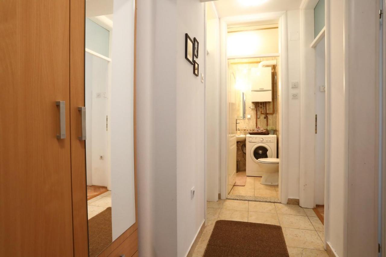 Apartment Igor Lukavica Bagian luar foto
