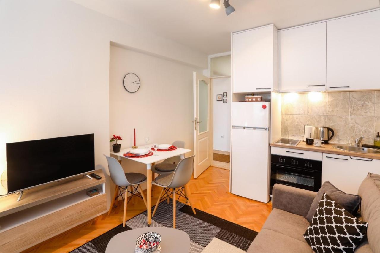 Apartment Igor Lukavica Bagian luar foto