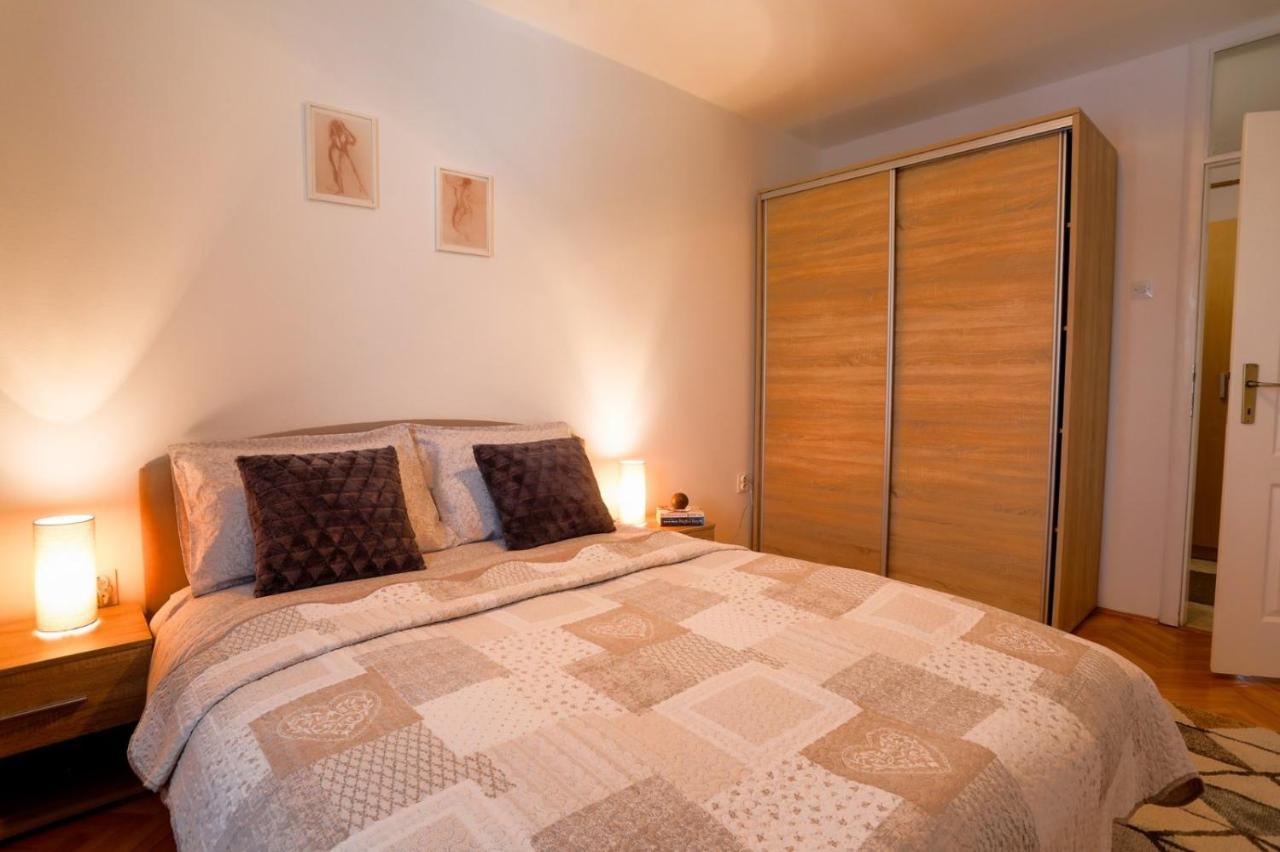 Apartment Igor Lukavica Bagian luar foto